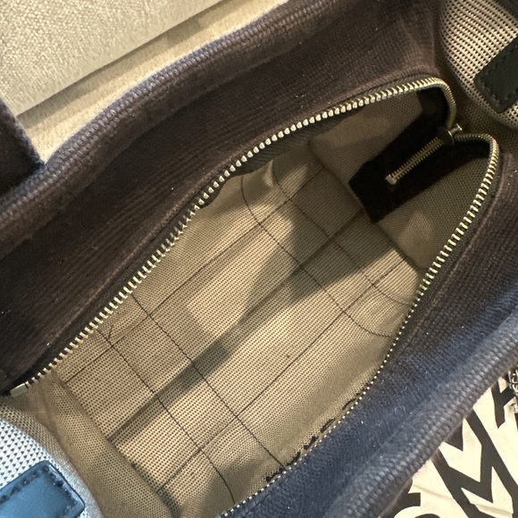 Marc Jacobs The Tote Bag - Picture 6 of 6